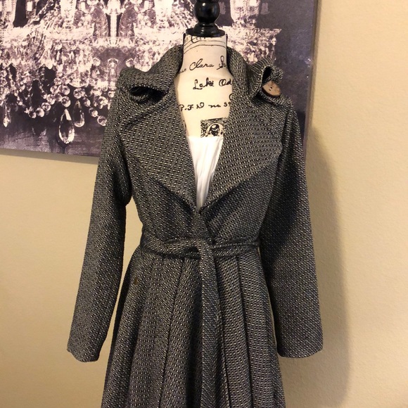 Caribbean Queen Peplum A-Line Pea Coat Medium EUC - Picture 2 of 8